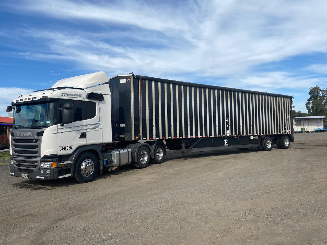 Camión de Transportes Alatfal